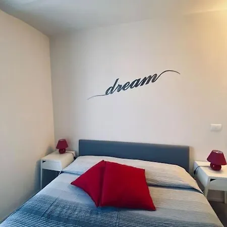 Apartman Loft Indipendente A Due Passi Dal Centro Storico