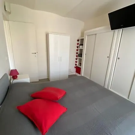 Loft Indipendente A Due Passi Dal Centro Storico Apartman *